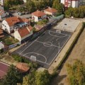 Obnovljen sportski teren u dvorištu OŠ „Stefan Nemanja”
