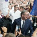 U Kragujevcu počeo predizborni skup liste „Aleksandar Vučić – Ujedinjena Srbija“