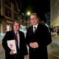 Vučić u šetnji sa Džejmsom o'Brajanom: "Važni razgovori o budućnosti Srbije, odnosima sa Prištinom i poboljšanju…