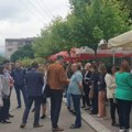 Uprkos ultimatumu iz Prištine - šator i da ispred opštine Leposavić: Srbi - Ovo je vrhunac bezobrazluka i ugroženosti…