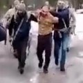 Krvavog i pocepanog ga izvukli iz šume Objavljen snimak hapšenja još jednog teroriste u Rusiji (video)