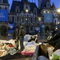 Francuska policija uklonila desetine migranata iz centra Pariza zbog Olimpijskih igara