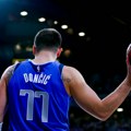 Pravi MVP! Dalas objavio nikad luđi koš Dončića (VIDEO)