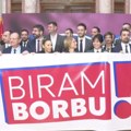 Deo opozicionih poslanika koji izlazi na izbore predstavio novi slogan "Biram borbu!"