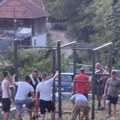 U Čukljeniku meštani sami prave teretanu, tri puta jeftinija nego ove što se plaćaju iz budžeta grada