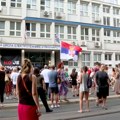 Ispred Visoke škole elektrotehnike i računarstva protest podrške studentima te škole i Užičanima