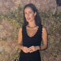 Bosa u miniću, kiti se zlatom Ana Ivanović u crnoj haljini mami poglede: Tek da joj vidite dekolte (foto)