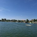 Peščana obala i hlad! Srpski Brioni hit ovog leta: Plaža na sat vremena od Beograda privlači hiljade kupača, voda bezbedna za…