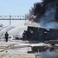 Crni dim prekrio nebo: Neviđena drama u blizini ruske rafinerije (video)
