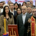 SNS obeležava Svetu Petku, Vučić čestitao slavu uz „najčudniji snimak“