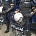 Plate srpskih policajaca od 80 do 300 hiljada dinara