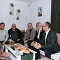 Вратили се са Малте на Косово: Представници Српске листе посетили осмочлану породицу Јовић у Ранилугу