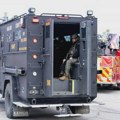 AP:Naoružan muškarac uleteo vozilom u sinagogu kod Detroita, ubijen napadač, nema povređenih