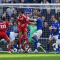 Ливерпул победио Евертон голом Ван Дајка у 10. минуту надокнаде времена