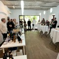 Manifestacija “Vino i gastornomija – spoj ukusa” okupila lokalne proizvođače vina