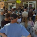 Veliki red građana u Gornjem Milanovcu