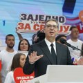 Vučić predstavlja 5 osnovih tačaka napretka: Počeo skup u Hali sportova, okupljen veliki broj građana: "Plate i penzije će…