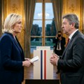 Прогнозе најављују политички земљотрес: Меланшон на путу ка другом кругу председничких избора, Ле Пен убедљиво води