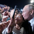 Putina „odao poljubac“: Koristi dvojnika, tvrdi ruski analitičar