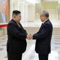 Kim Džong-un sa delegacijom Kine povodom 70. godišnjice završetka Korejskog rata