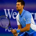 Novak lako sa Fricem, Zverev rival u polufinalu (foto)