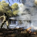 Požar i na ostrvu Hios, premijer Grčke upozorava na opasno leto