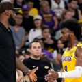 Bosanac uništio doživljaj košarkaškoj legendi: Lebron Džejms gledao debi i debakl svog sina u NBA ligi