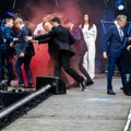 Bačena dimna bomba na premijere dve evropske zemlje; Hitno evakuisani VIDEO