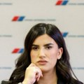 Predsednica Skupštine Grada Vučinić Najoštrije osudila uništavanje stranačkih prostorija SNS: Sinoćni vandalizam je…