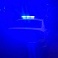 Mediji: Policajcu usred noći zapaljen automobil u dvorištu kuće