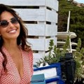 Sanja Marinković u štiklama na plaži: Voditeljka pokazala telo u 51. godini i svi tvrde da izgleda mlađe: "Trudim se da moje…