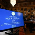 Dodeljena Nobelova nagrada za hemiju: Najprestižnije priznanje dobili naučnici iz Japana, Australije i SAD