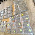 FOTO: Na prelazu Šid zaplenjeno 43 kilograma marihuane i uhapšena jedna osoba