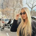 Naša popularna pevačica diplomirala na Ekonomskom fakultetu u Beogradu (FOTO)