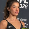 Svi su gledali u nju! Zgodna Trejsi se pojavila u donjem vešu pred UFC spektakl, "sevnula" i tetovaža na guzi