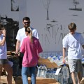 Situacija ne Krimu se ozbiljno komplikuje: Postavljeni ulični telefoni za hitne slučajeve, u napadima povređeni civili