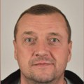 Obećao radnicima visoku platu, pa ih zatvorio u ilegalnu fabriku: Policija traga da Simeonom (50)