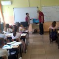 Matematička gimnazija i Fondacija Alek Kavčić poklonili računare seoskim školama