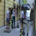 Električni trotineti u Srbiji od danas moraju imati nalepnice