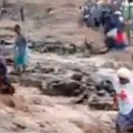 Strašne scene iz konga: Prvi snimci velikih poplava u Kongu (video)