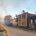 Požar u Žitnom potoku odnosi kuće, helikopteri ga gase vodom – Povređene 4 osobe