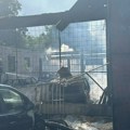 Detalji požara u Batajnici: Buknulo nadomak predškolske ustanove, ekipe na terenu, evo šta kažu iz vrtića