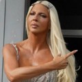 ''Ona je kratkonoga zloća'': Novi rat, Jelena Karleuša osula paljubu po još jednoj koleginici zbog Cece