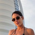 (Foto) Tetovaže po telu i grudima Marina Visković sa novim dečkom bogatašem u Dubaiju: On je čvrsto zagrlio, evo kako izgleda…