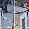 (Video) Trenutak kada je iranska raketa pogodila Tel Aviv: Zabeležen jeziv momenat, tik pala pored njega