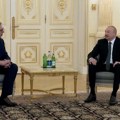 Predsednik Vučić stigao u Baku, sastao se sa Ilhamom Alijevim