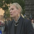 Skup podrške Tatjani Mićić ispred Belog dvora, okupljeni traže odgovornost Šapića i uklanjanje šatora iz Pionirskog parka…