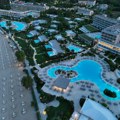 Srbi imaju novi biznis, masovno kupuju hotele po Grčkoj, troše se milioni u iščekivanju „zlatne vize“