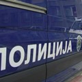 Troje putnika ima povrede glave, prevezeni za Beograd: Auto se zakucao u kamion kod Rume! U udesu šestoro povređenih