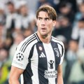 Vlahović zamenjen posle samo 45 minuta u derbiju! Upozorenje za Srbina, Juventus neće da ga čeka